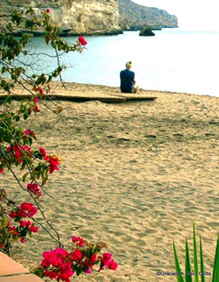 La Palmera. El Amanecer En El Parque Natural Agua Amarga  Ngoại thất bức ảnh